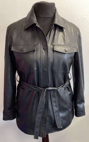 Schwarze kunstlederjacke mit - schwarze,